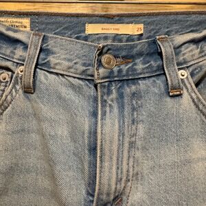 Levi's Premium Baggy Dad Jeans Light Wash Distressed Waist 25